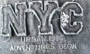 Custom version fee for logo label