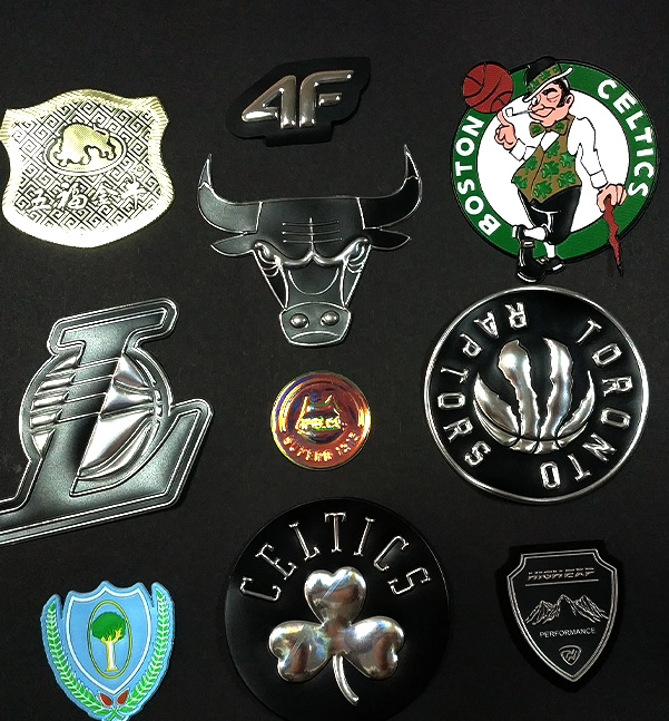 Custom version fee for logo label